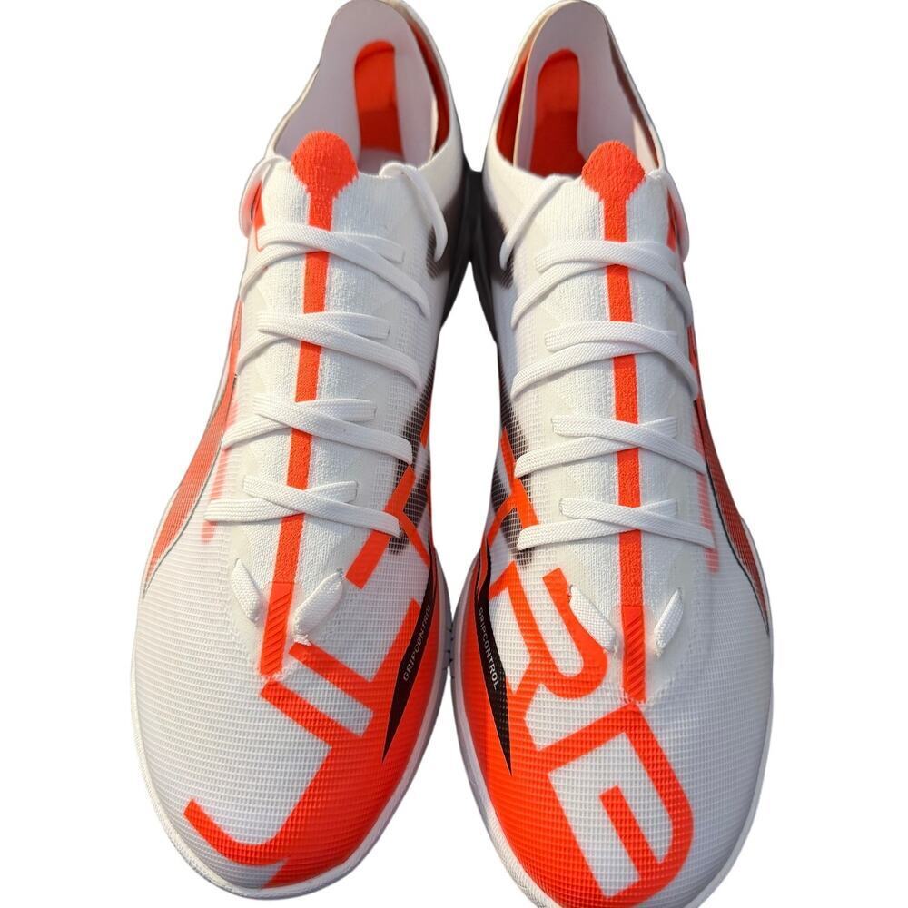 NEW Puma Unisex Adult Ultra 5 Match TT Soccer Shoe Size 9.5